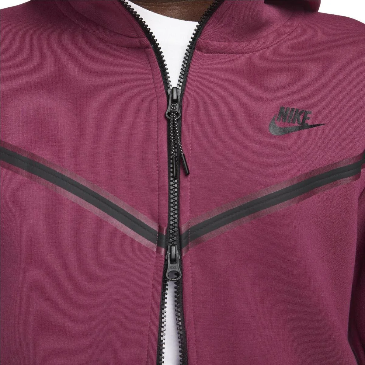Nike clothing  - Red 2